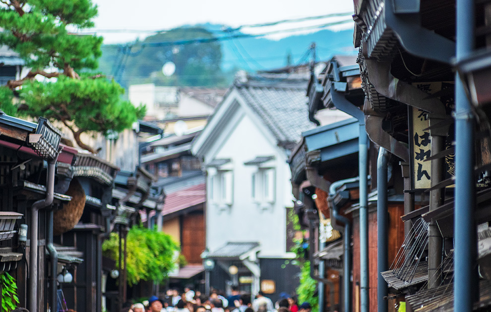 自社利益よりも地域貢献を重視